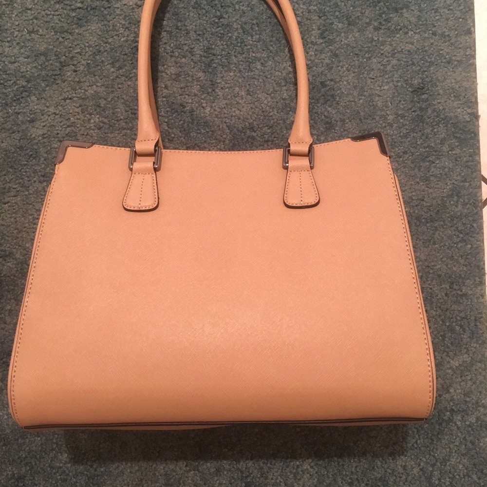 NWT‼️ Authentic Calvin Klein leather handbag - Picture 4 of 7